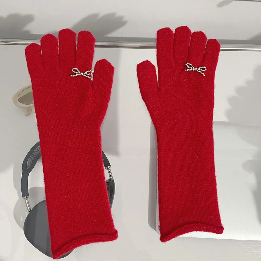 Vintage Red Wool Rabbit Full Finger Mittens for Winter Warmth